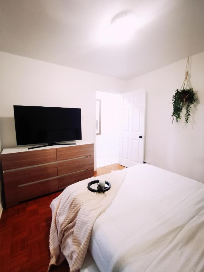 Plush 2 Bedroom Unit 5Min Downtown Off Wellington Montréal Exterior foto