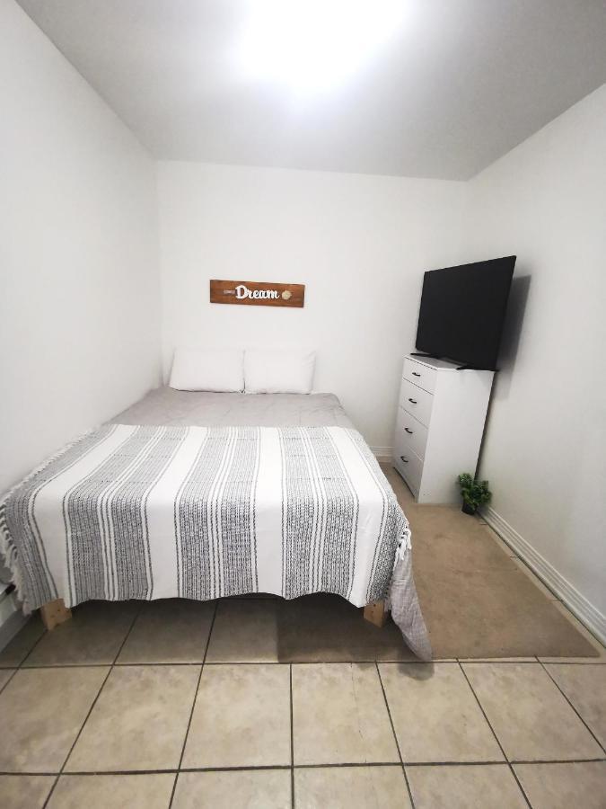 Plush 2 Bedroom Unit 5Min Downtown Off Wellington Montréal Exterior foto
